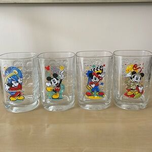 SET OF 4 WALT DISNEY WORLD McDONALD’s 25th ANNIVERSARY GLASSES